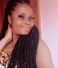 Dating Woman Cameroon to Yaoundé  : Edwige, 38 years